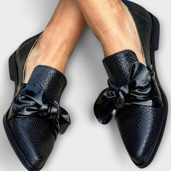 Daniela- Mocasín con detalle de lazo