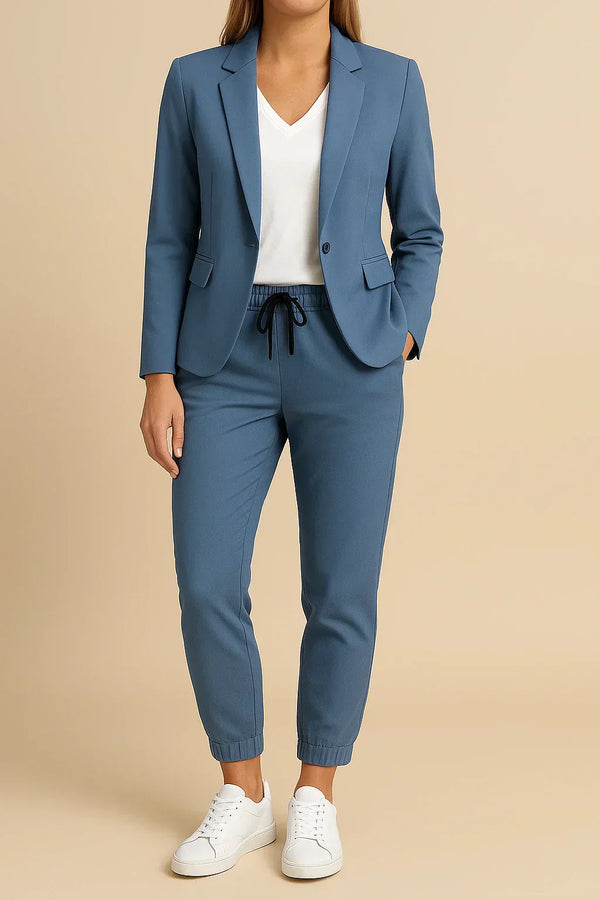 Anastasia | Elegante conjunto con chaqueta y pantalón