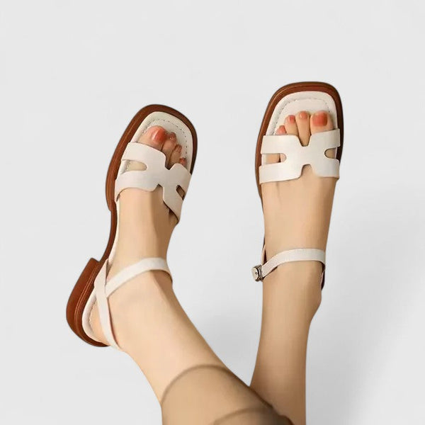 Lourdes | Sandalias planas sofisticadas