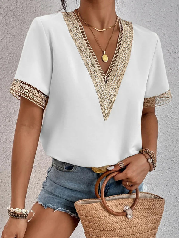 Davina | Blusa elegante con lujosos detalles de encaje