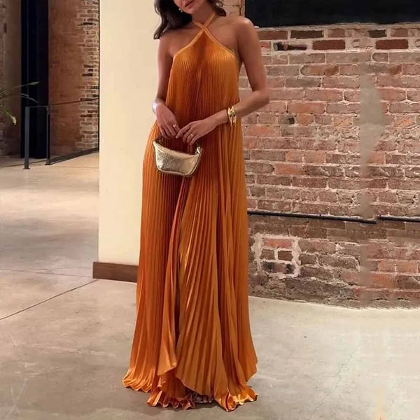 Elisse | Elegante vestido largo plisado con cuello halter